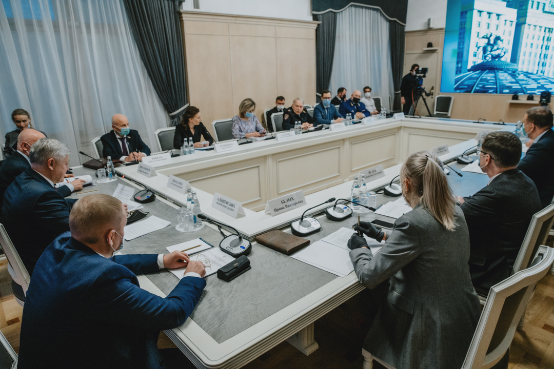 Заседание Комиссии Госдумы по расследованию фактов вмешательства иностранных государств во внутренние дела России