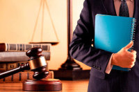 Законопроект о расширении прав осужденных на общение с адвокатами