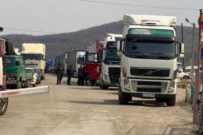 Борис Титов призвал правительство ликвидировать заторы грузовиков на пунктах пропуска в Приморье с помощью «электронной очереди»