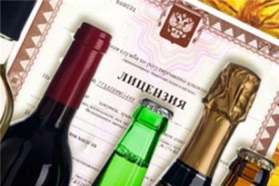 Борис Титов предложил упростить лицензирование розничных продаж алкоголя