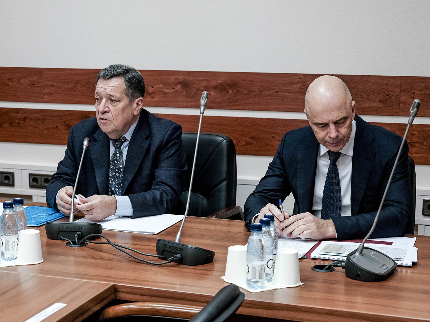 Комитет Госдумы РФ по бюджету и налогам обсудил с главой минфина РФ источники дополнительных доходов бюджета на 2023 год
